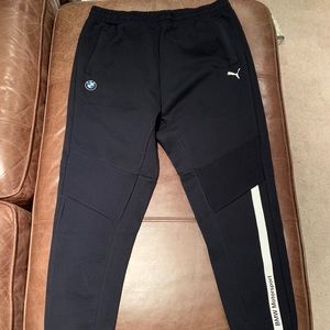 Men’s puma joggers